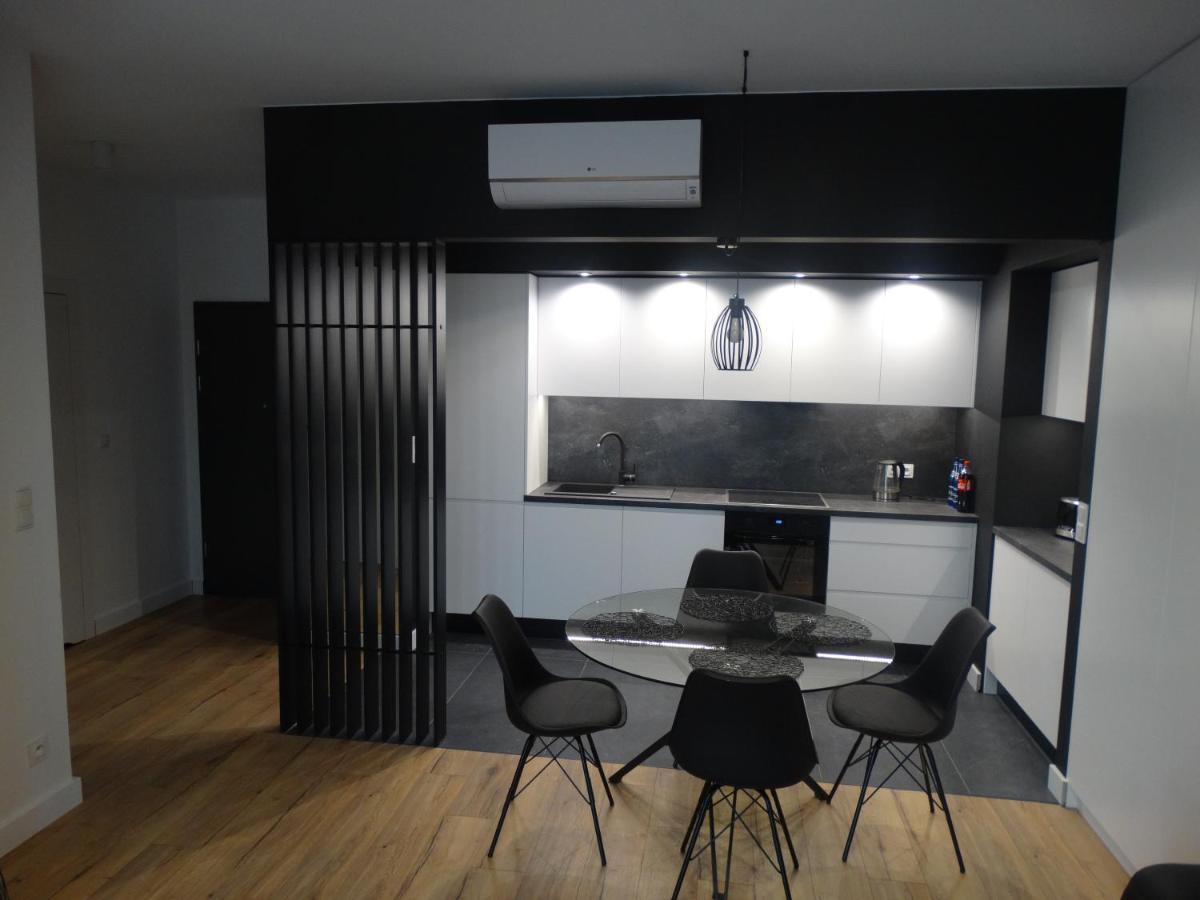 Black&white Bis - Male Garbary 8